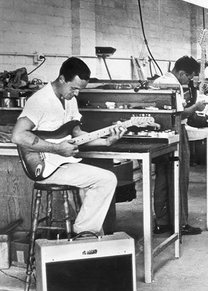 Who Invented The Electric Guitar? — ModernGuitartech